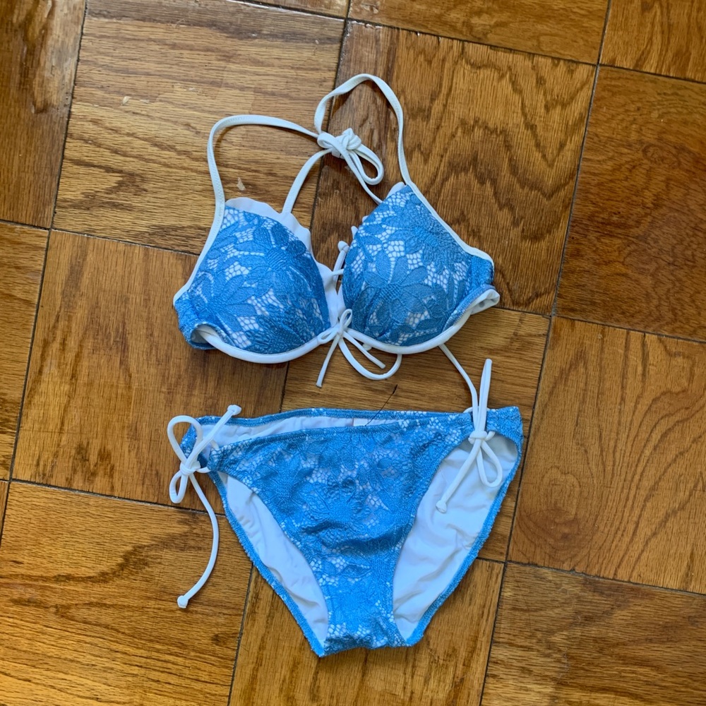 NEW Victoria’s Secret bombshell bikini set